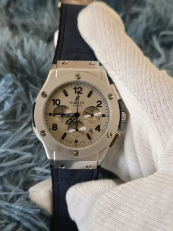 Hublot Big Bang Premium Wrist Watch Black Color